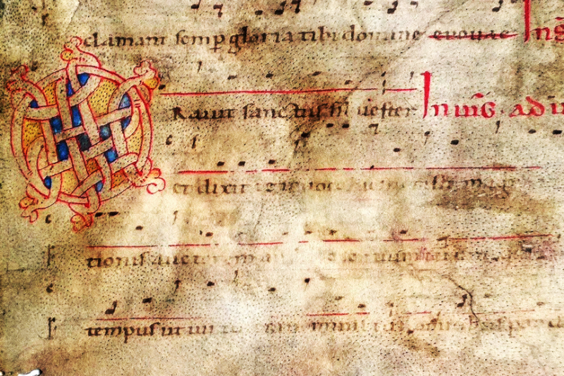 Liturgical fragments inside the oldest account book of Monte di Pietà di Bologna (1473-1519)